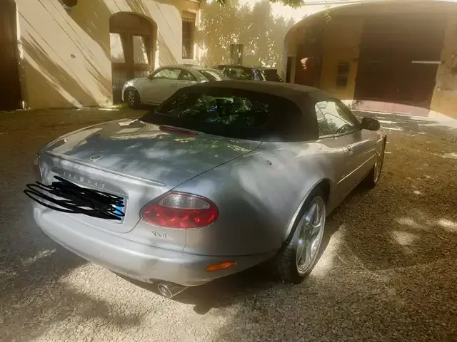 Jaguar XKR