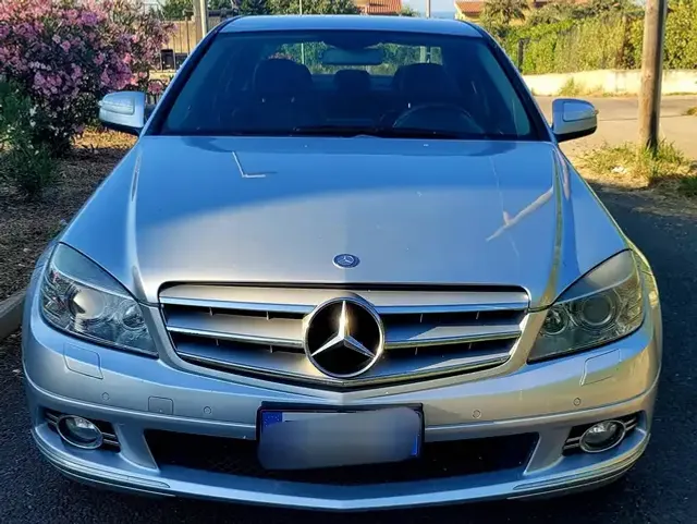 Mercedes-Benz C 220