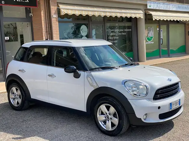 MINI One D Countryman