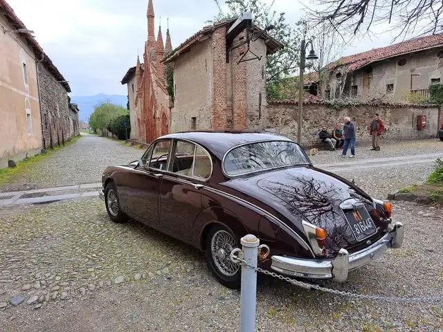 Jaguar MK II