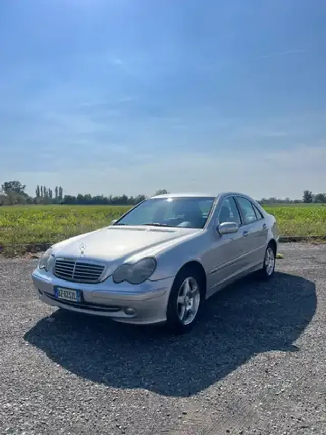 Mercedes-Benz C 200