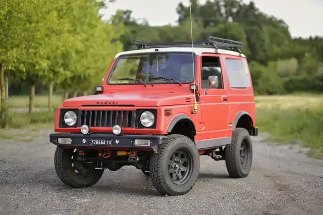Suzuki SJ 410