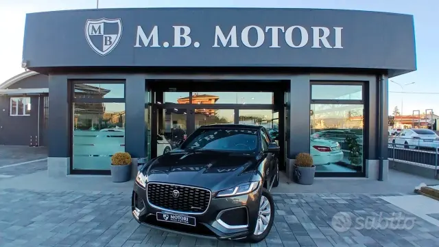 Jaguar F-Pace (X761)
