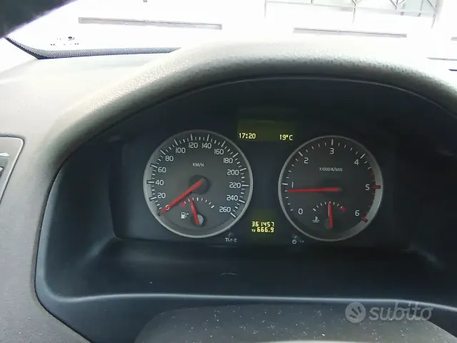 Volvo V50 (2003-2012)