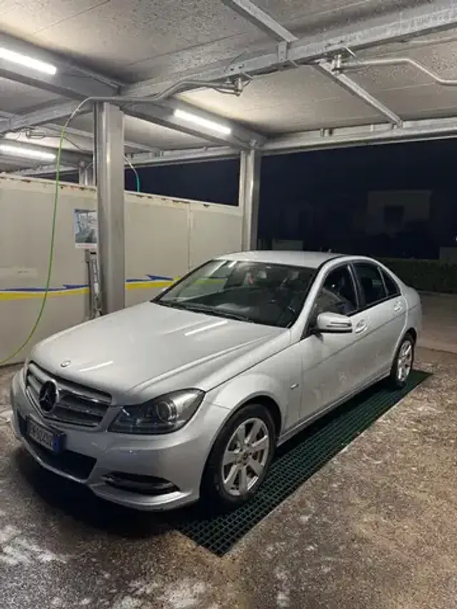 Mercedes-Benz C 220