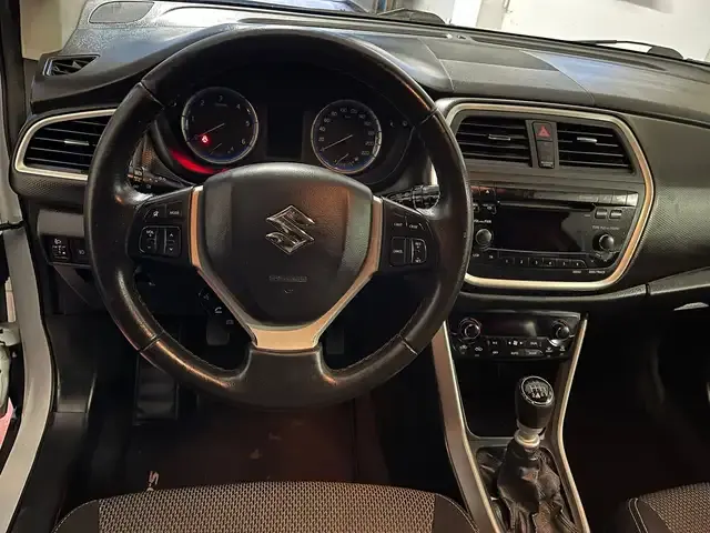 Suzuki S-Cross