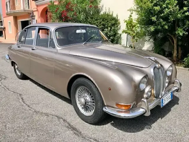Jaguar S-Type