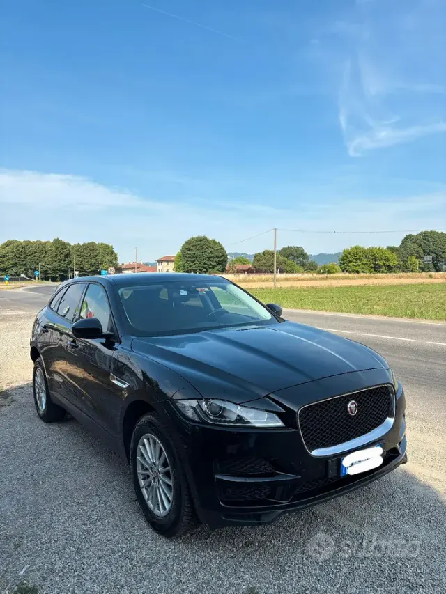 Jaguar F-Pace (X761)