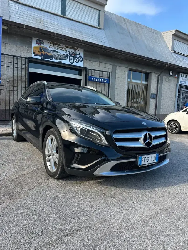 Mercedes-Benz GLA (X156)