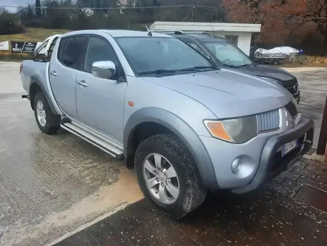 Mitsubishi L200