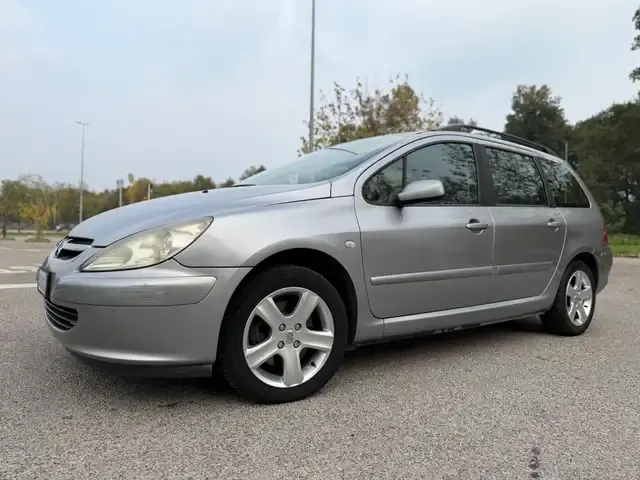 Peugeot 307