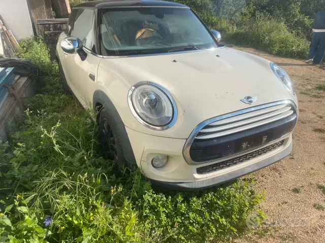 MINI Mini 4ª serie (F56)