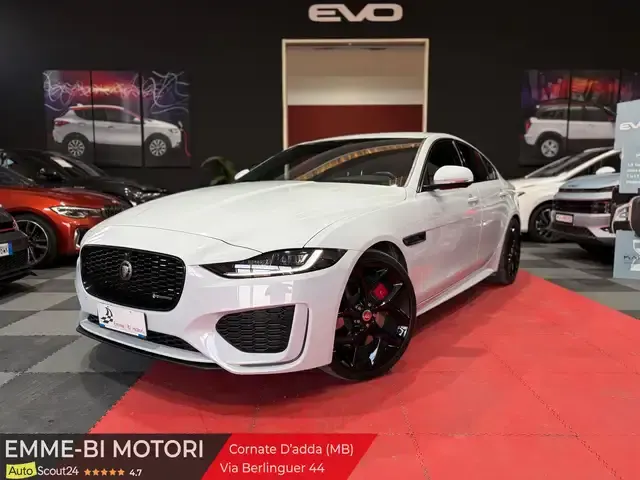 Jaguar XE