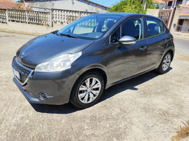 Peugeot 208 1° serie