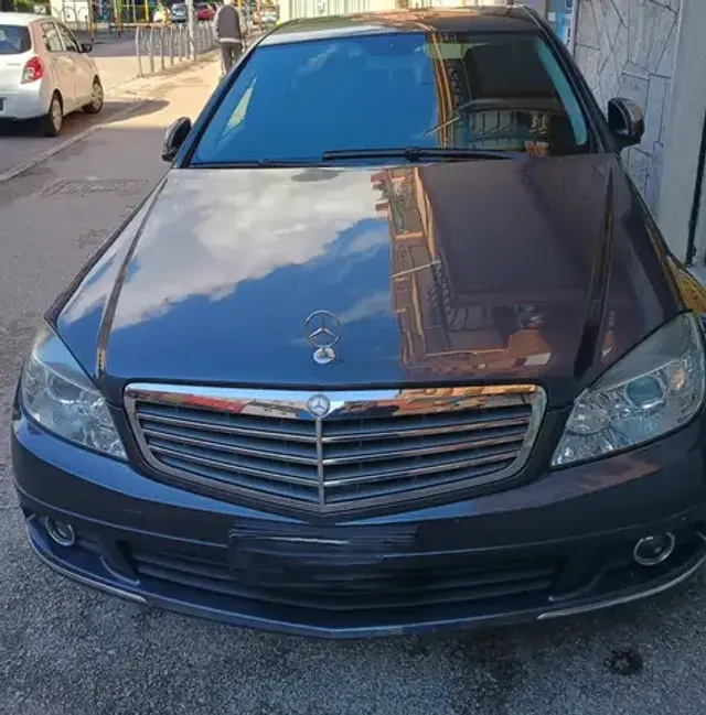 Mercedes-Benz C 200