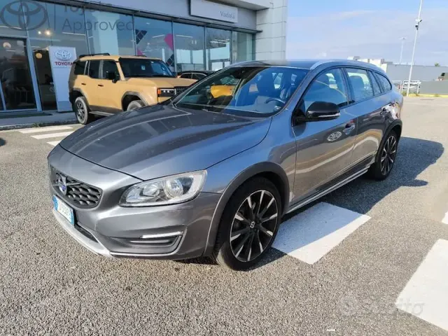 Volvo V60 CC (2015-2018)