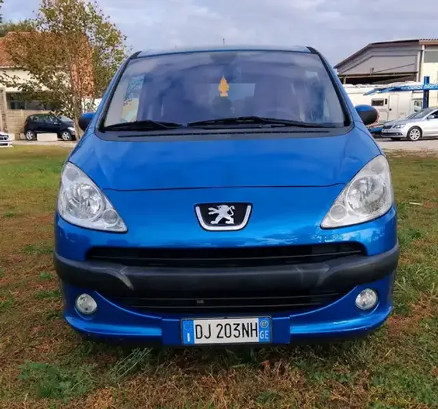 Peugeot 1007
