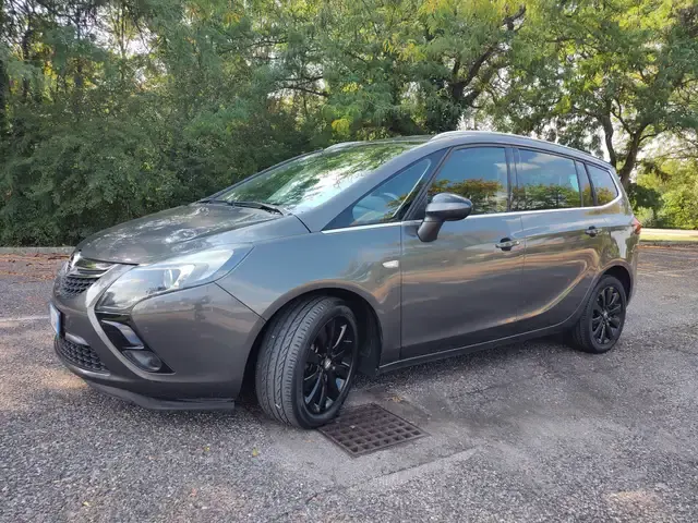 Opel Zafira Tourer