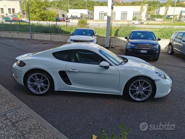 Porsche 718