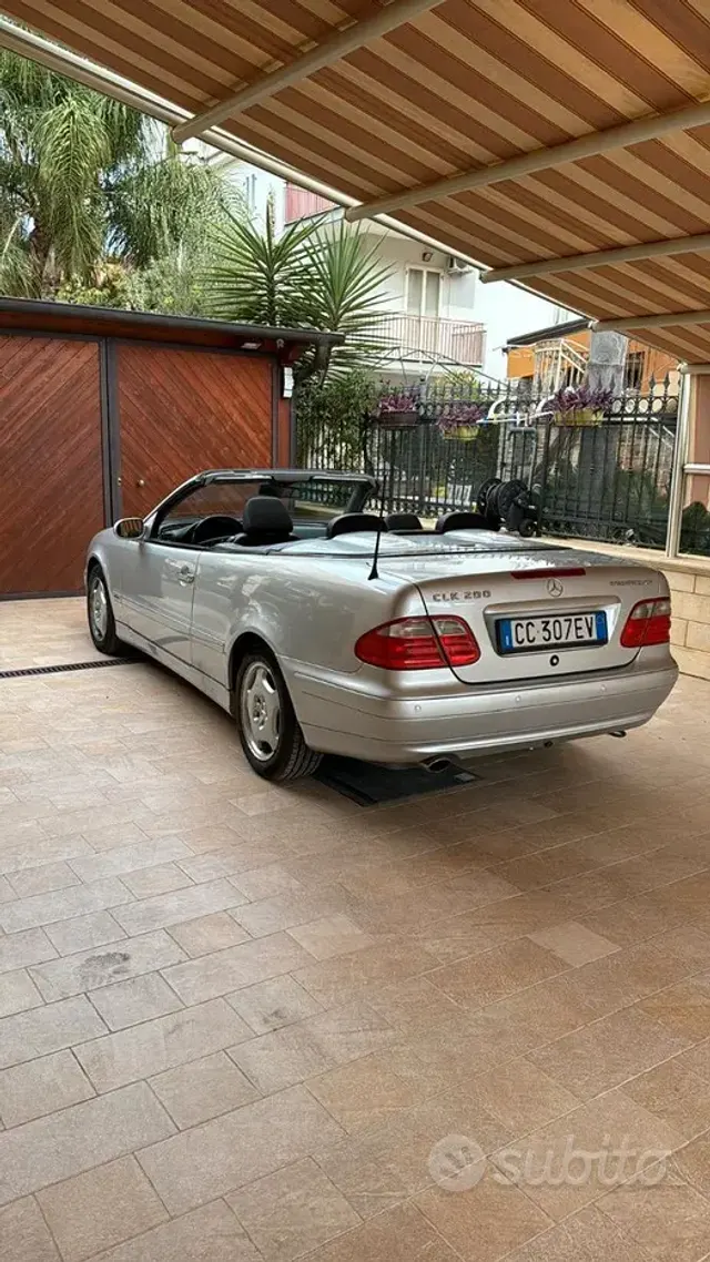 Mercedes-Benz Classe CLK (C/A208)