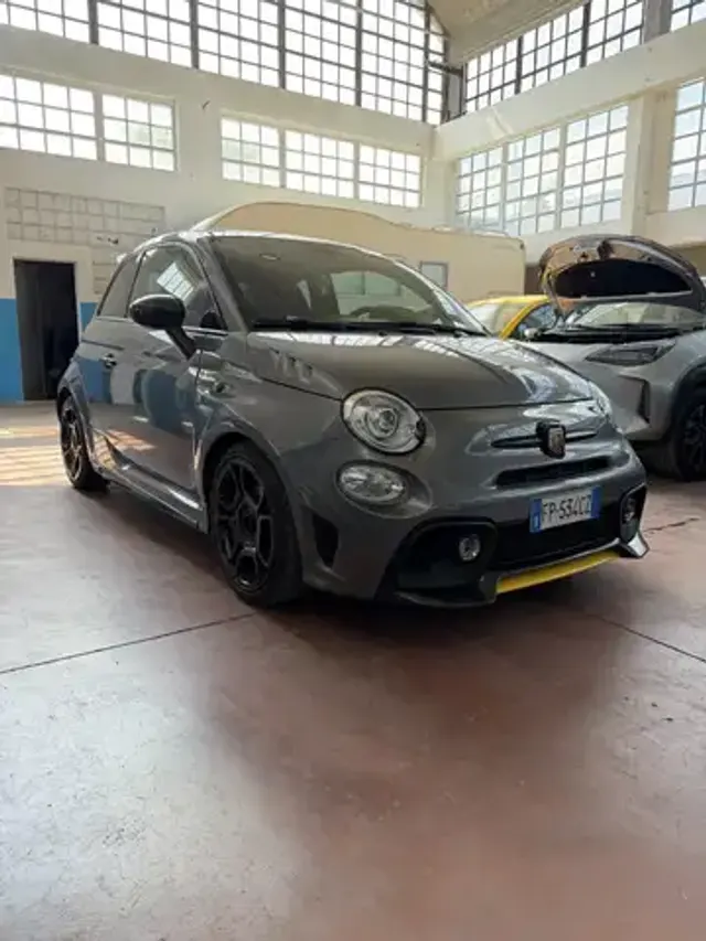 Abarth 595 Pista