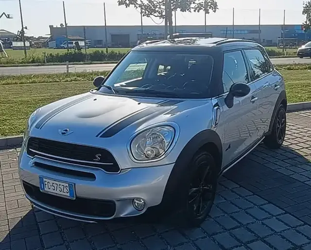 MINI Cooper S Countryman