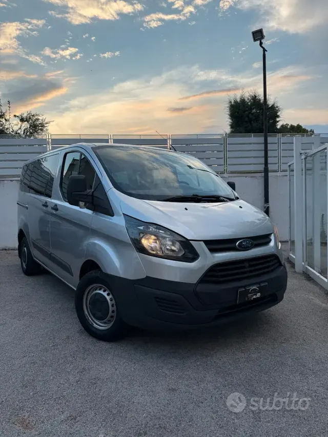 Ford Transit Custom 1ª s