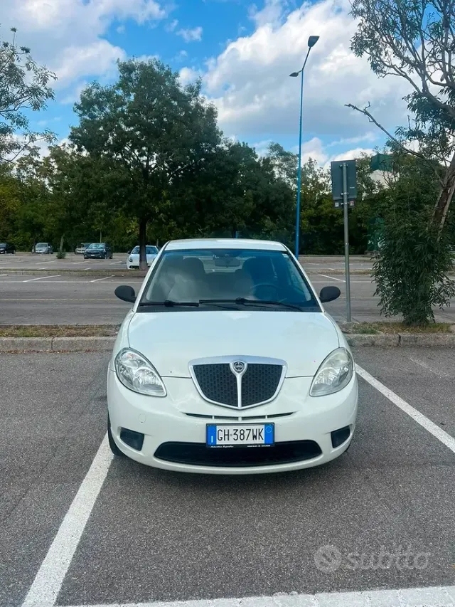 Lancia Ypsilon 2ª serie