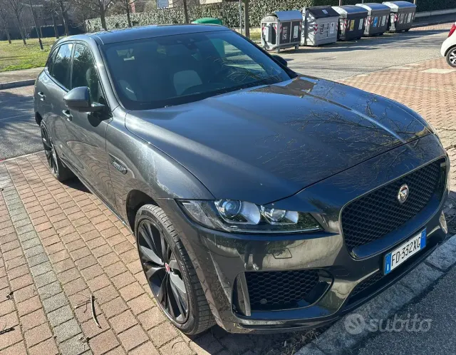 Jaguar F-Pace (X761)