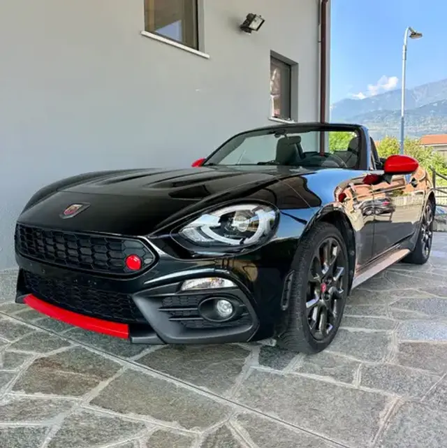 Abarth 124 Spider