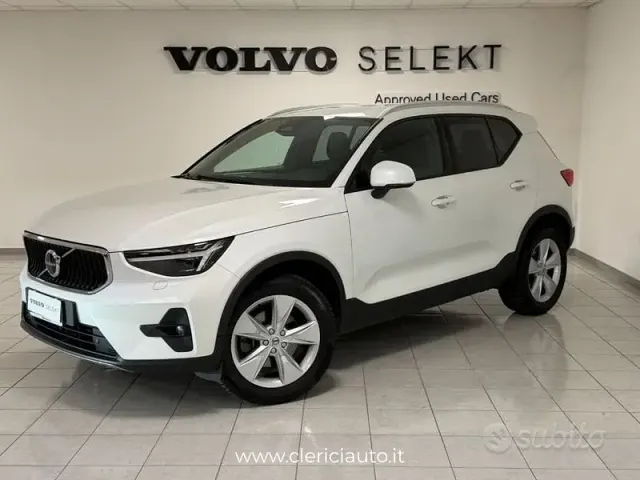 Volvo XC40 (2017-->)