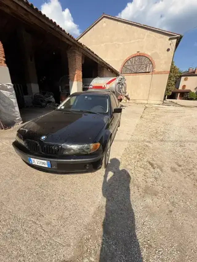 BMW 320