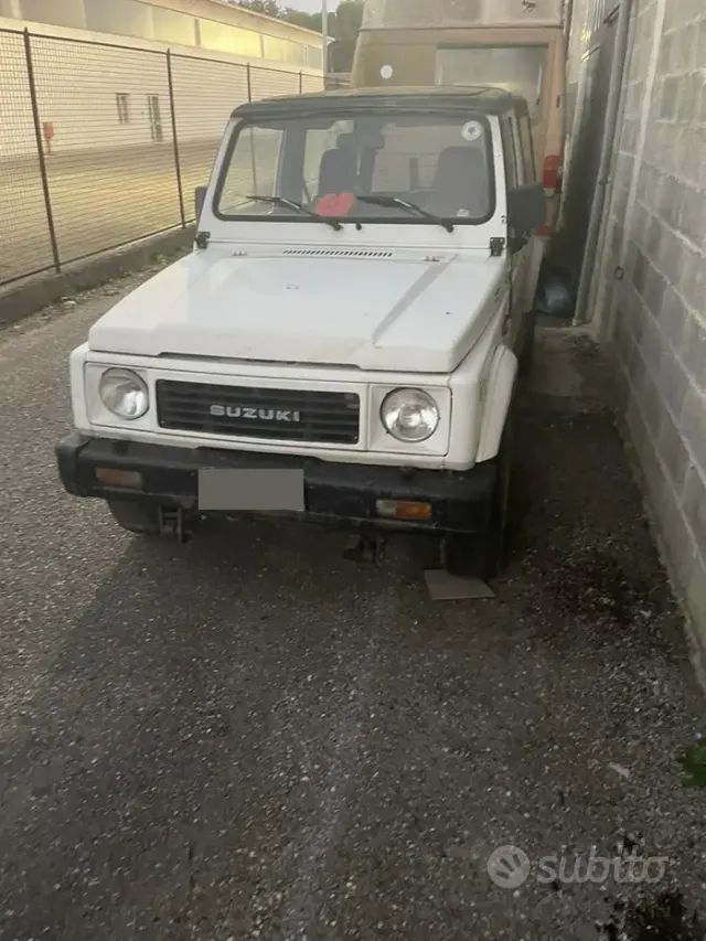 Suzuki Samurai