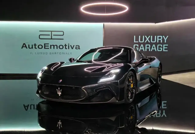 Maserati MC20