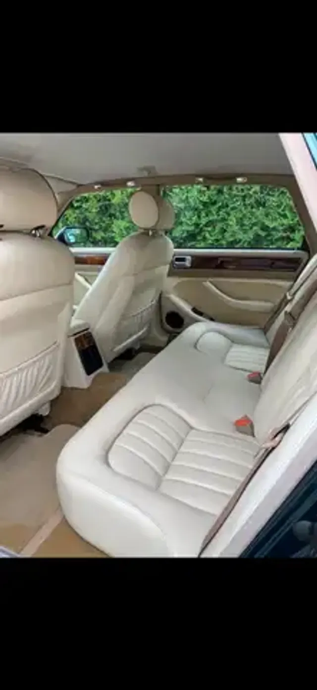 Jaguar XJ