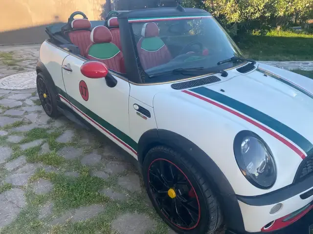 MINI Cooper Cabrio