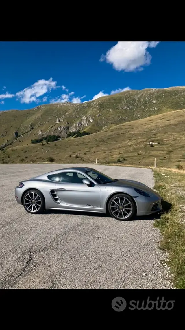 Porsche 718