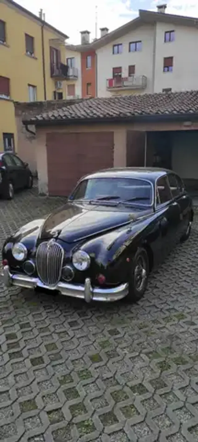Jaguar MK II
