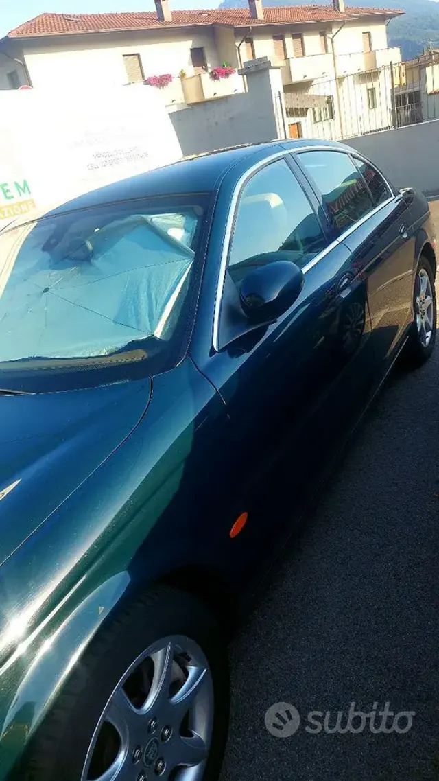 Jaguar S-Type (X204)