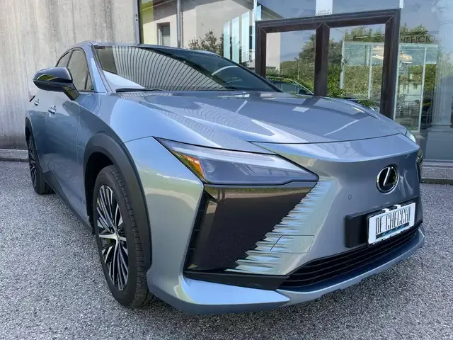 Lexus RZ