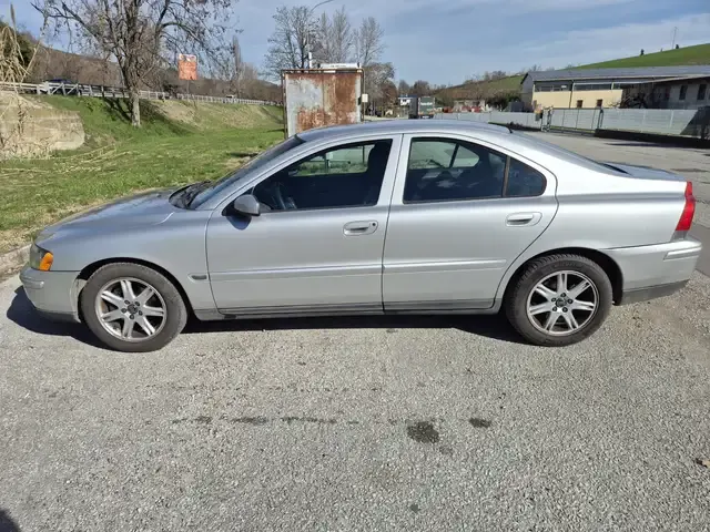 Volvo S60