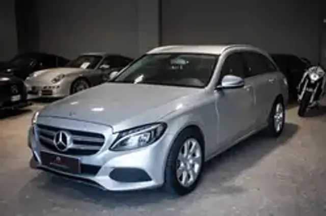 Mercedes-Benz C 220