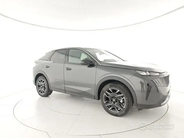 Peugeot e-3008