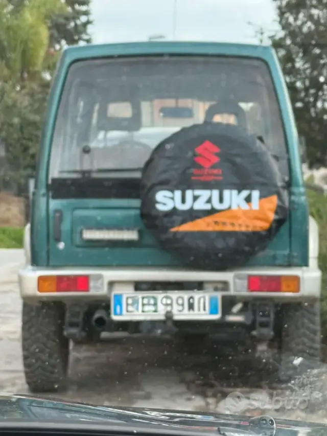 Suzuki Samurai