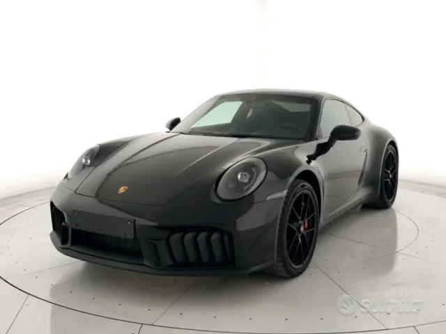 Porsche 911 (992)