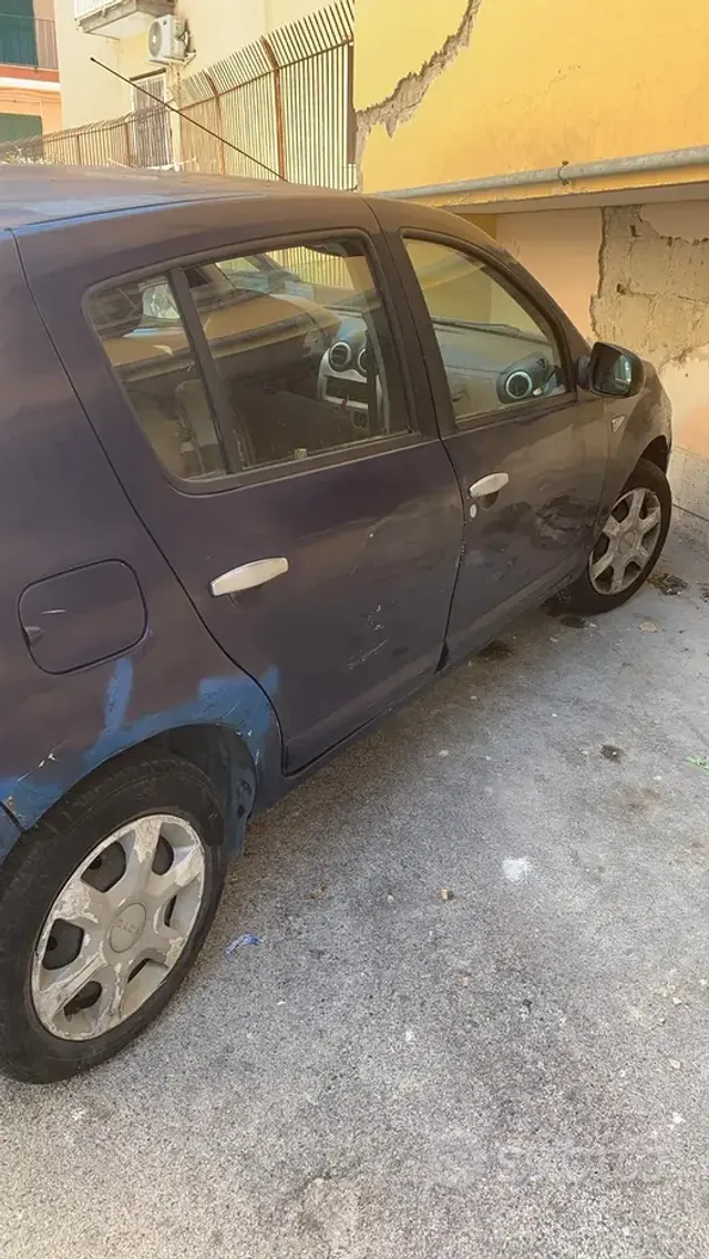Dacia Sandero 1ª serie