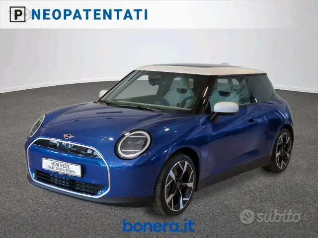 MINI Mini Cooper AE(J01)