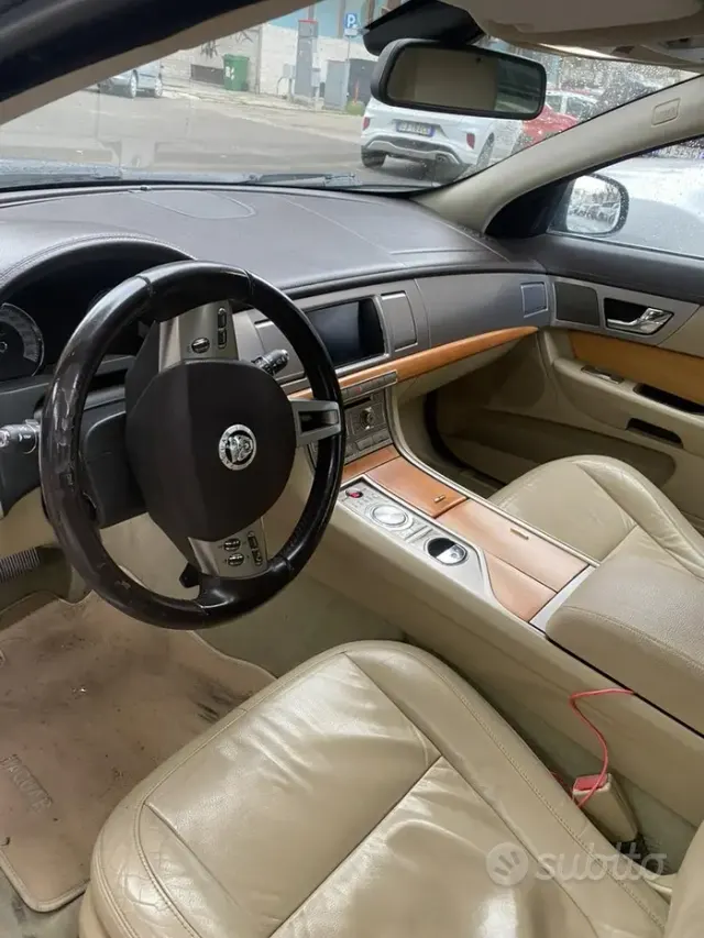 Jaguar XF 1ª serie (X250)