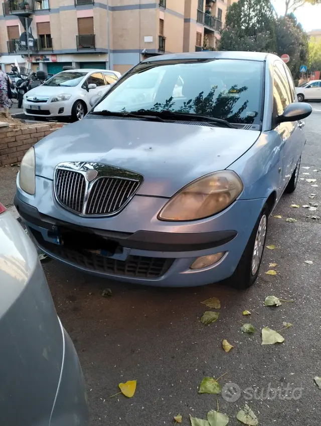Lancia Ypsilon
