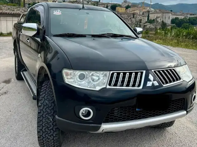 Mitsubishi L200